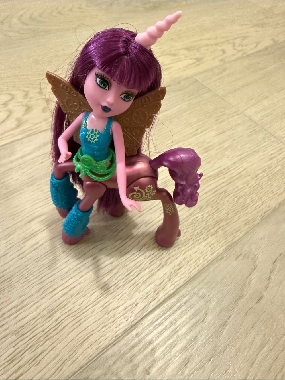 Mattel Monster High Fright-Mares Penepole Steamtail Figure Doll